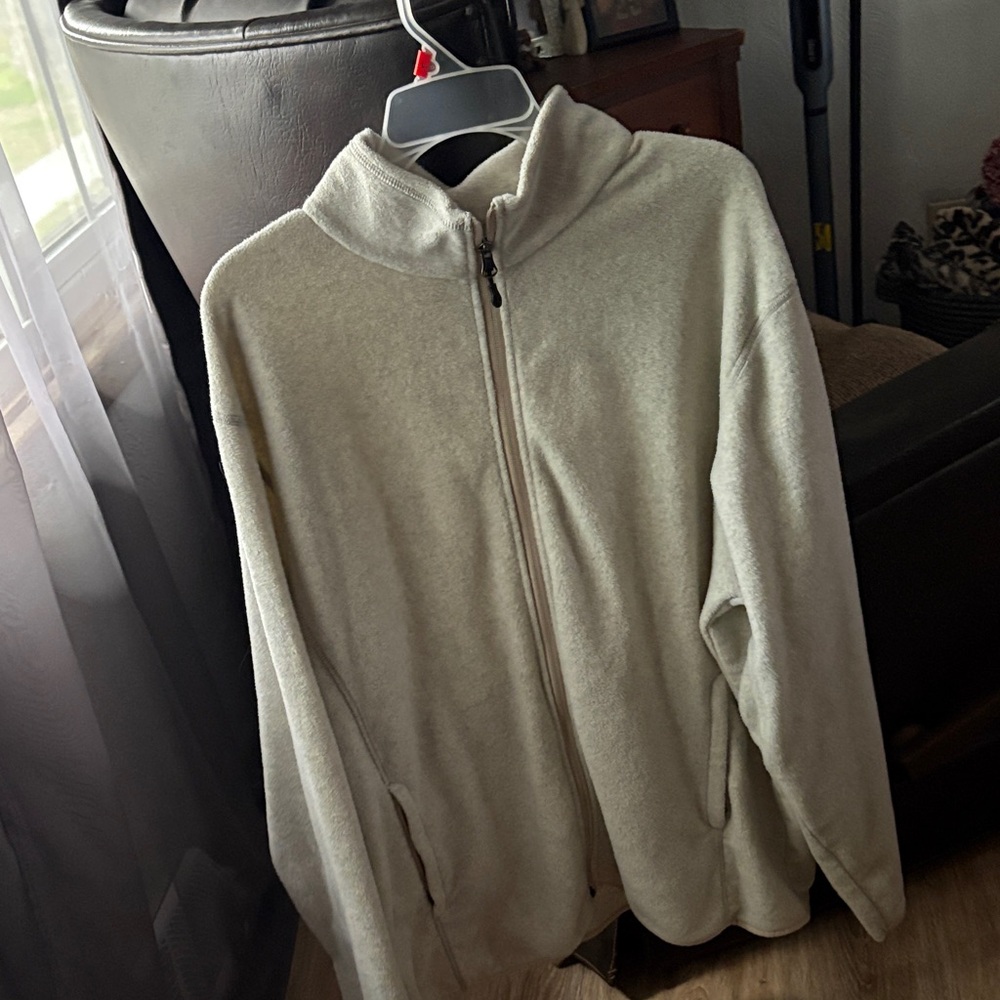 Amazon Essentials Light Beige Full-Zip Fleece Jacket